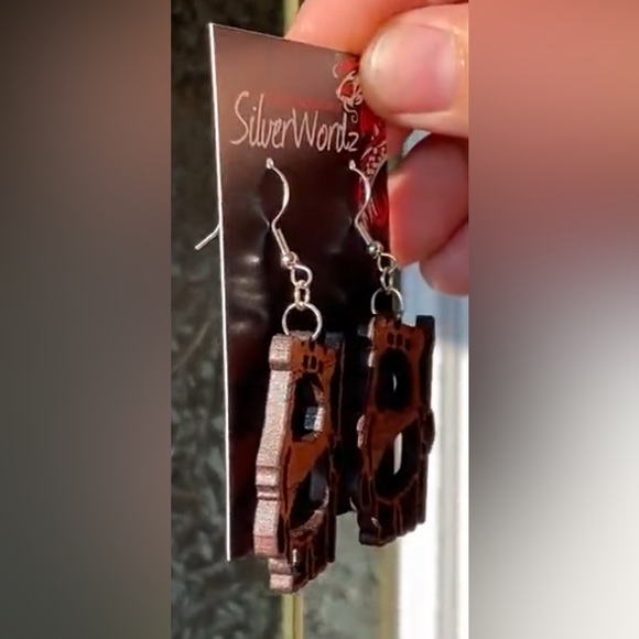 Mahogany Ewok Ornaments with Silver Hooks - Picture 4 of 6